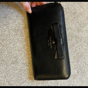 Black Kate spade wallet